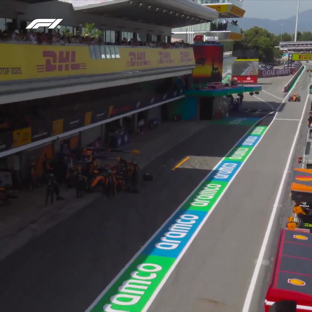 McLaren maintained their 1-2 with this reactive decision to bring both cars in when the Safety Car was deployed