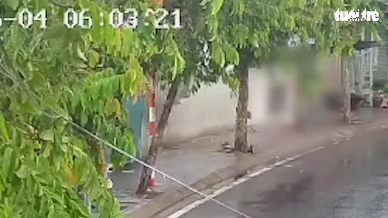 Two Indian students crashed their motorbike into a wall.