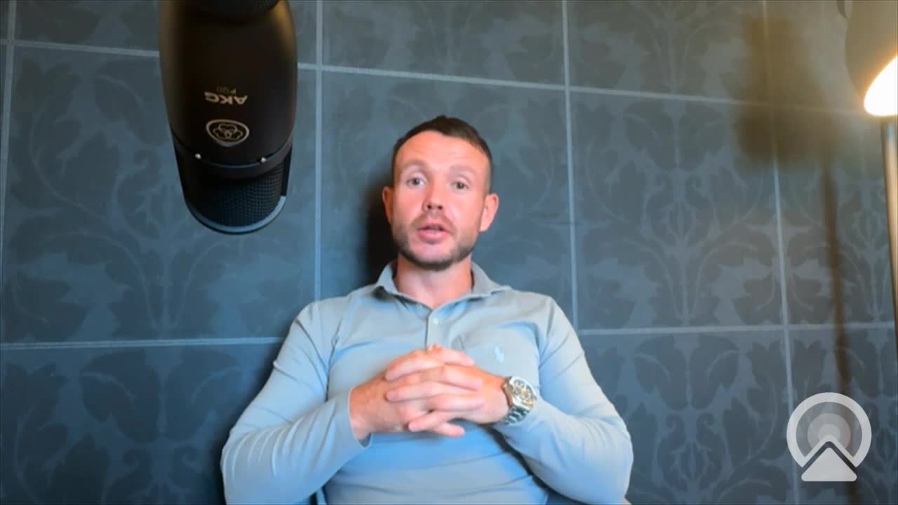 Lee MacArthur - Introduction