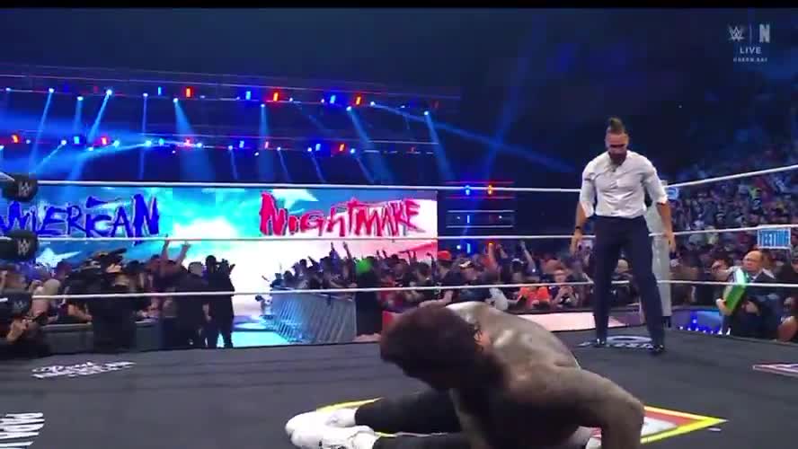 listen to that pop for Cody Rhodes – the crowd singing his song