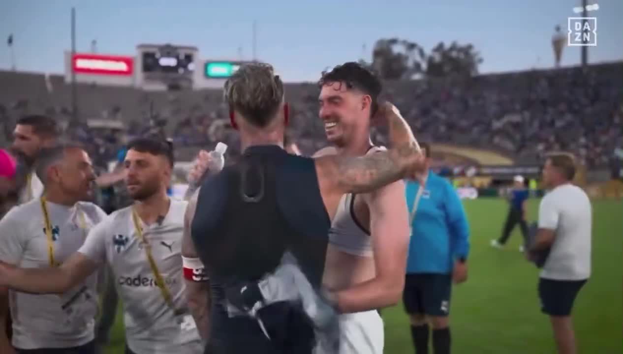 Bastoni swaps jerseys with his idol, Sergio Ramos