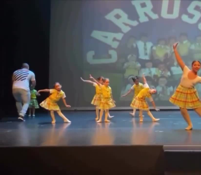 His daughter was crying, and he stepped onto the stage and danced with her