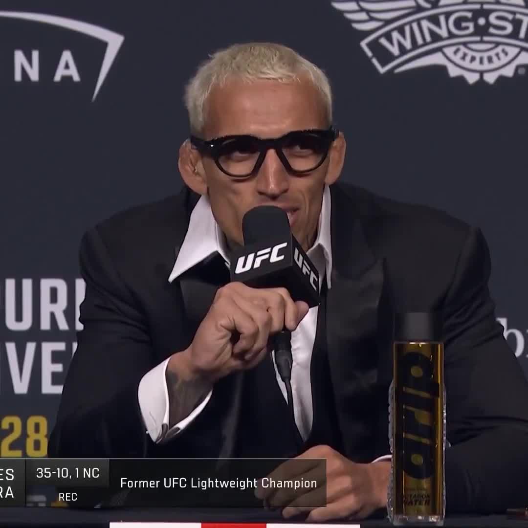 Charles Oliveira