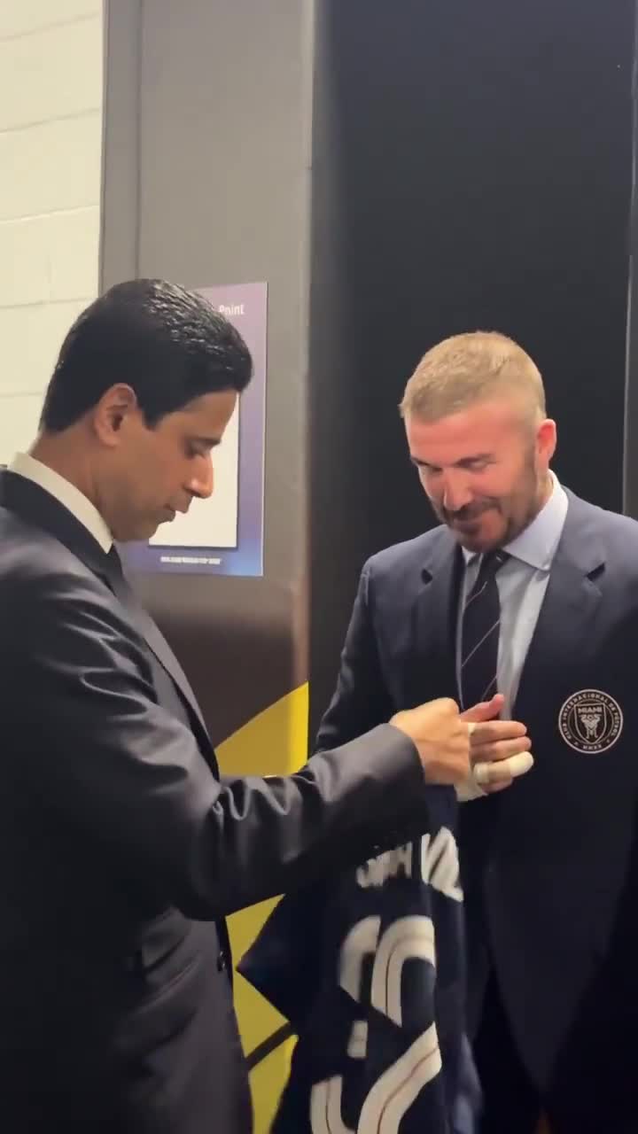 PSG president Nasser Al-Khelaifi gifted a shirt to Inter Miami president David Beckham.