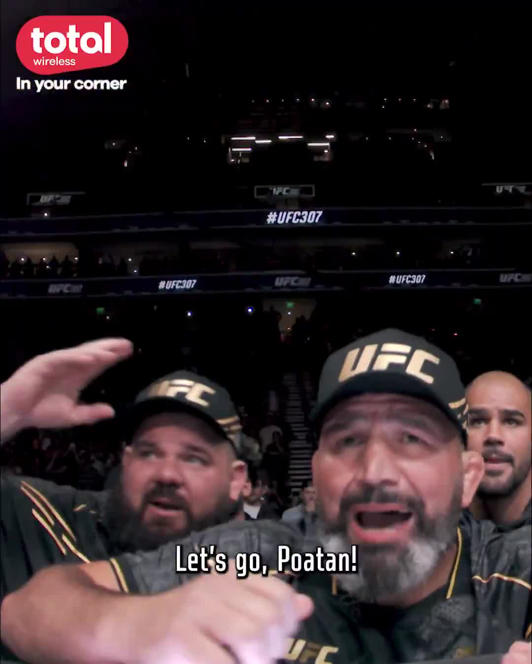 Alex Pereira’s corner supported him throughout his dominant win over Khalil Rountree at UFC 307