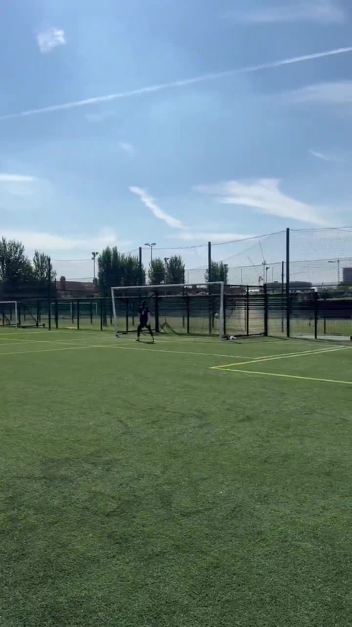 Bournemouth forward Antoine Semenyo is preparing for the new season!