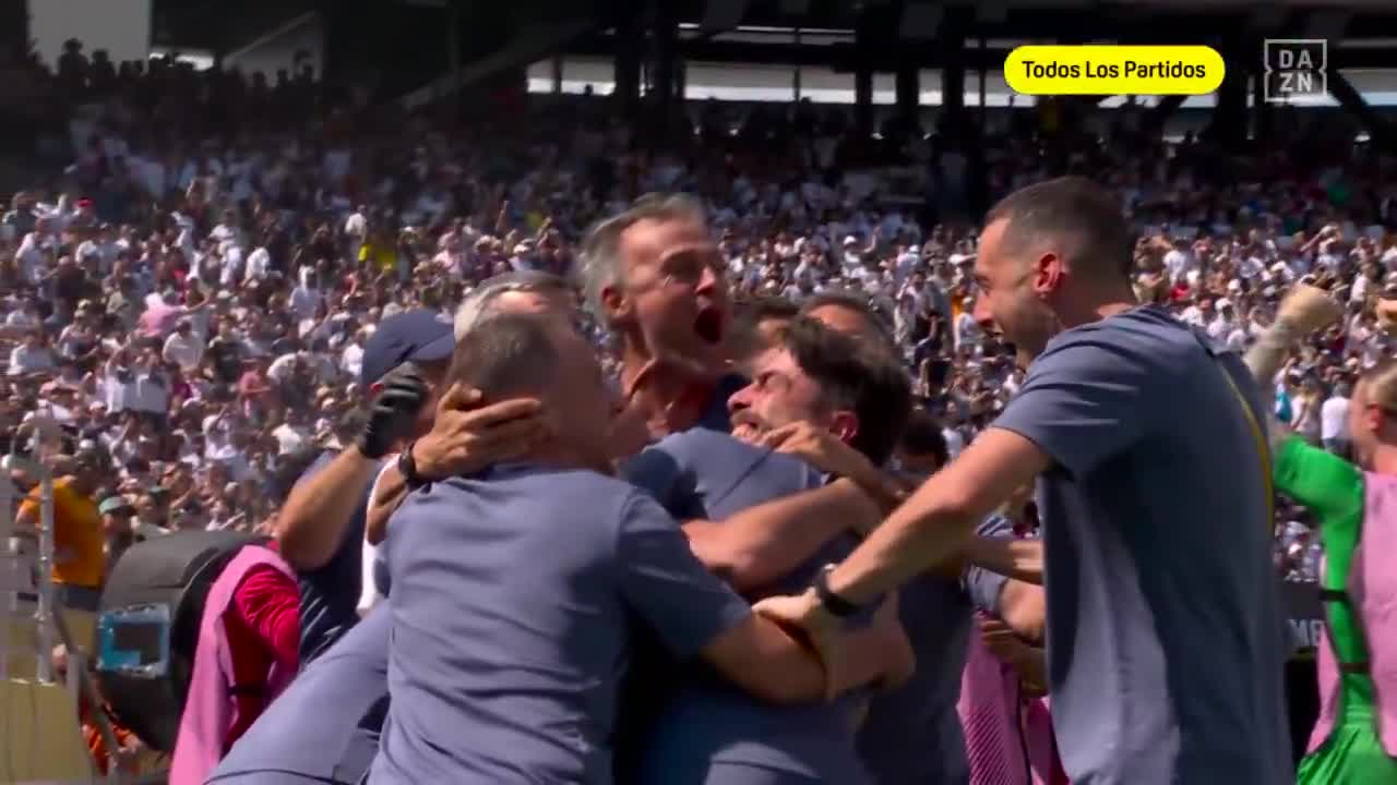 Luis Enrique’s celebration after PSG’s goal