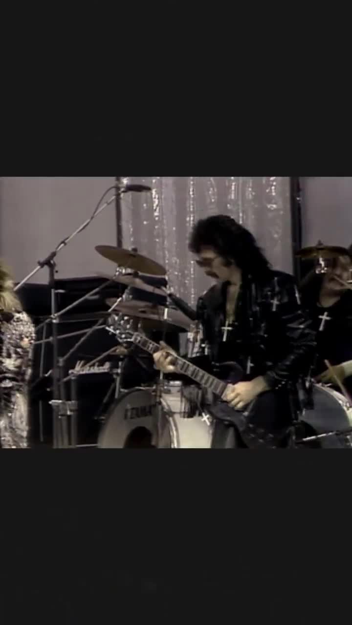 #OnThisDay 40 years ago, Geezer, Bill an...
