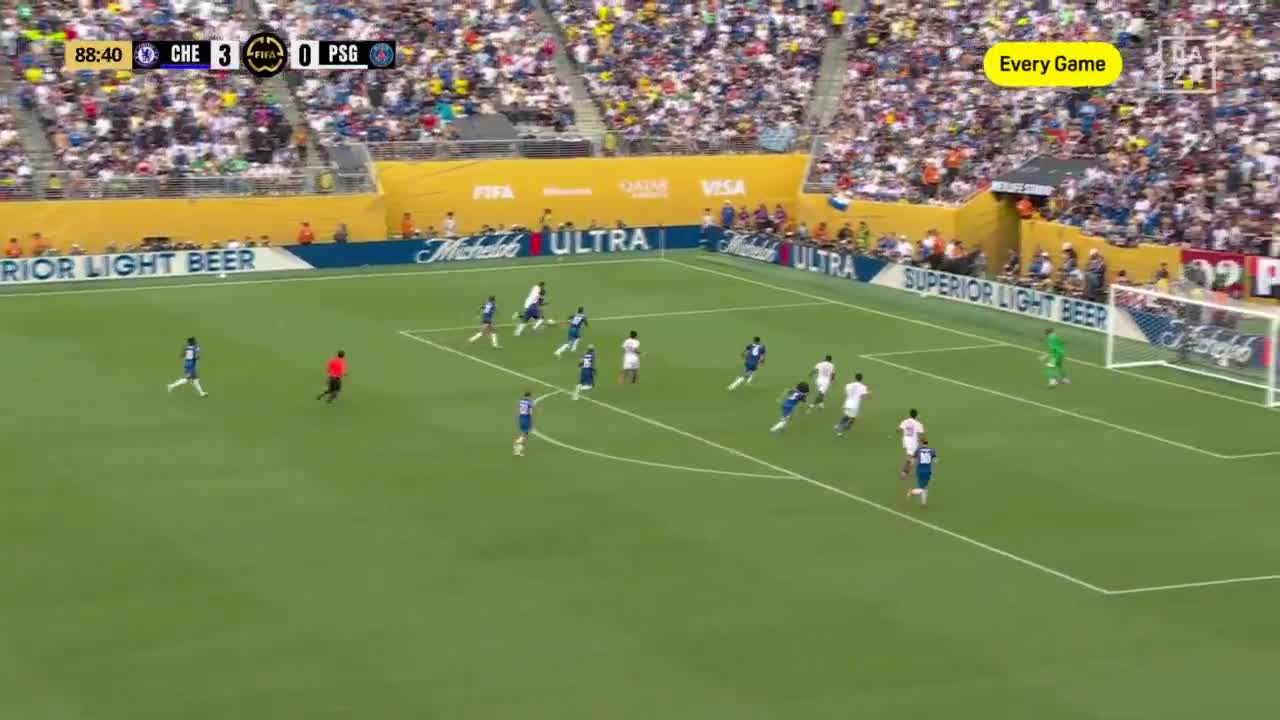 Gonçalo Ramos misses a big chance against Chelsea 89'