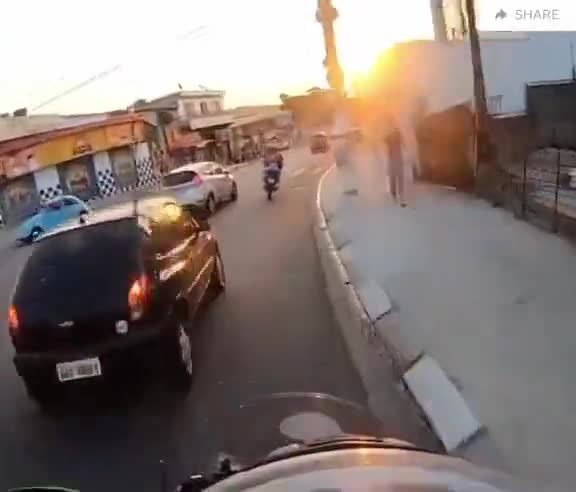 Insane high-speed pursuit across town – cops finally catch them!