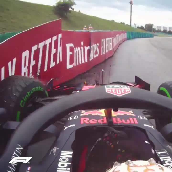 5 years ago, Max Verstappen crashed on the way to the grid in Hungary. The pit crew did an amazing job repairing the car just in time for the start