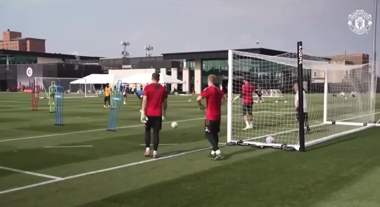 Kobbie Mainoo showcases great skills