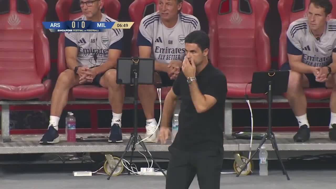 Gabriel Heinze , presente como ayudante ...