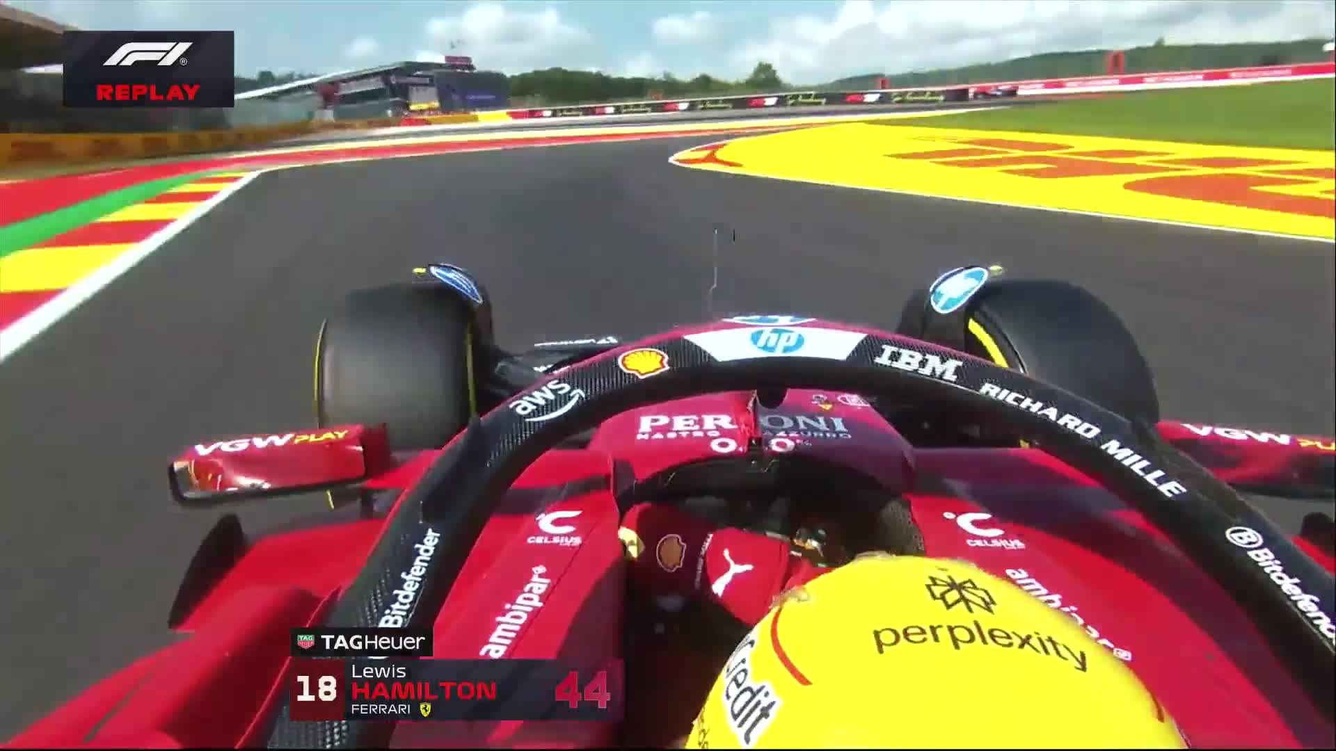 The moment Lewis went spinning out of SQ1 at Spa – F1Sprint