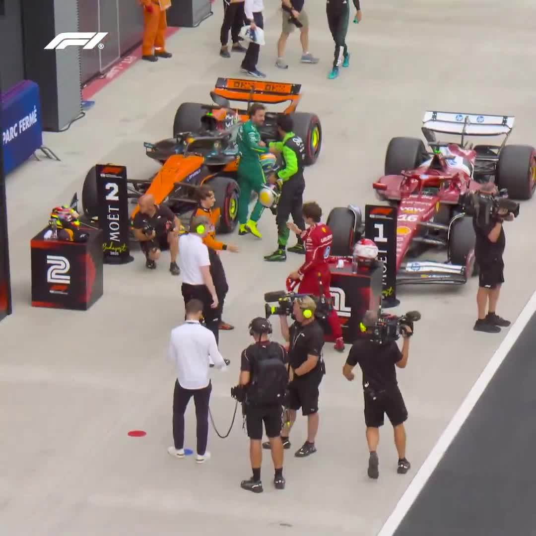 A beautiful moment between Gabi and Fernando at the 2025 Hungarian GP