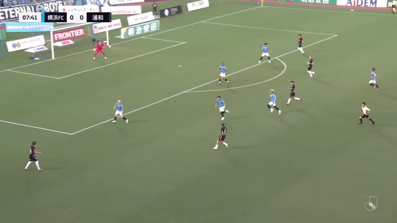 Yokohama FC 0 - [1] Urawa Red Diamonds - Hiiro Komori 8'