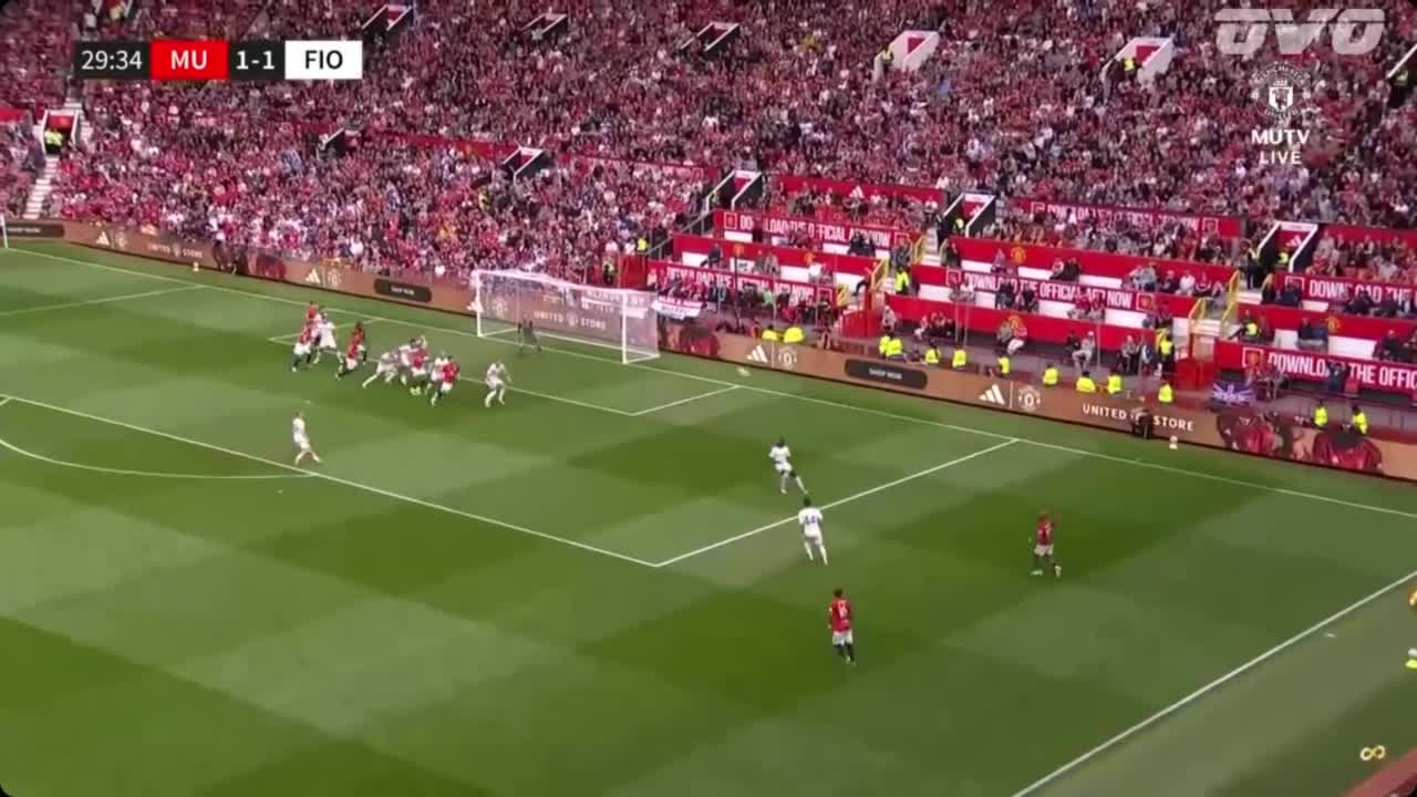 De Gea cứu thua!