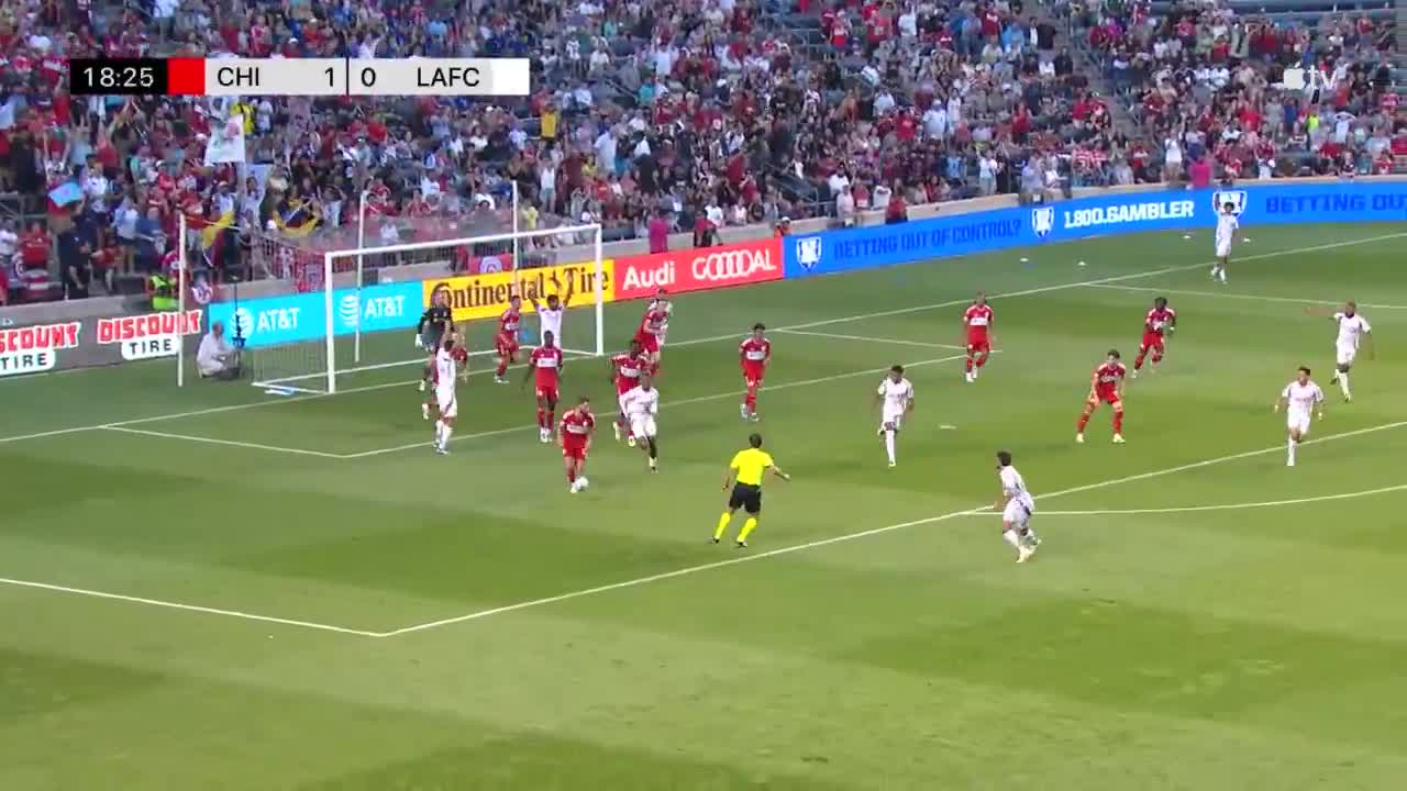 Chicago Fire 1 - [1] Los Angeles FC - Ryan Hollingshead 19'