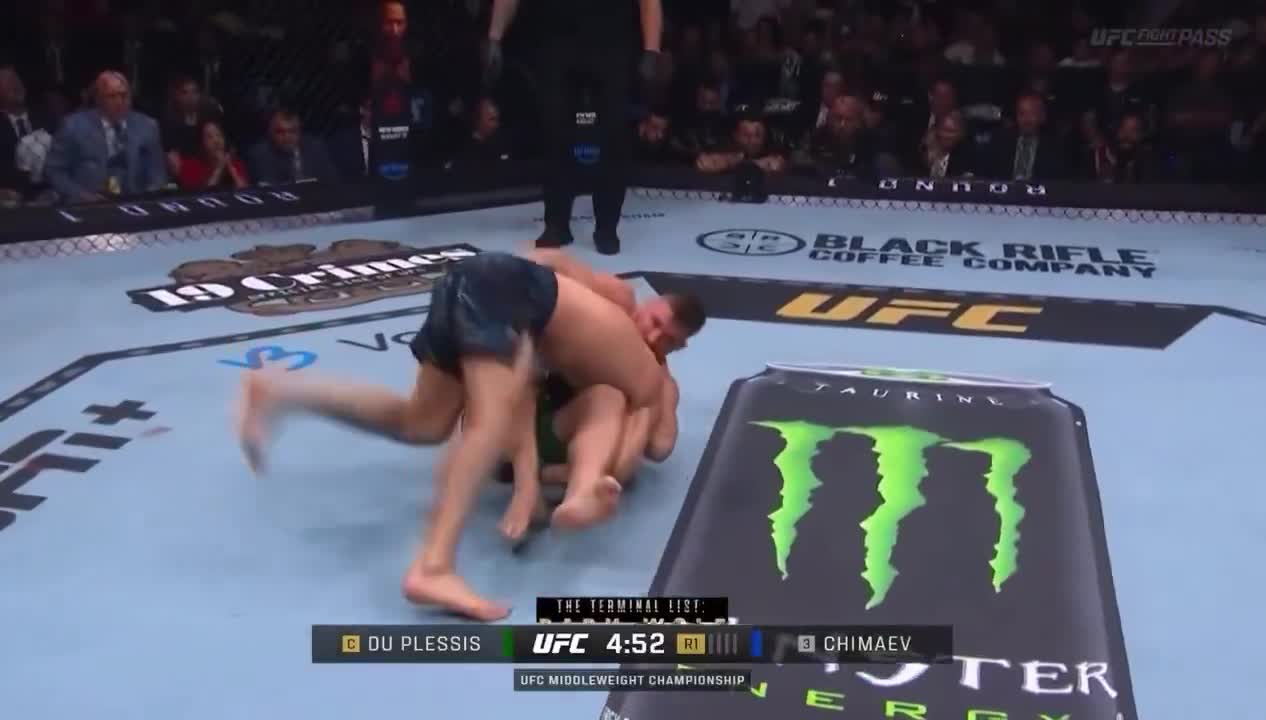 IT TOOK KHAMZAT CHIMAEV JUST 5 SECONDS BEFORE TAKING DOWN DRICUS DU PLESSIS