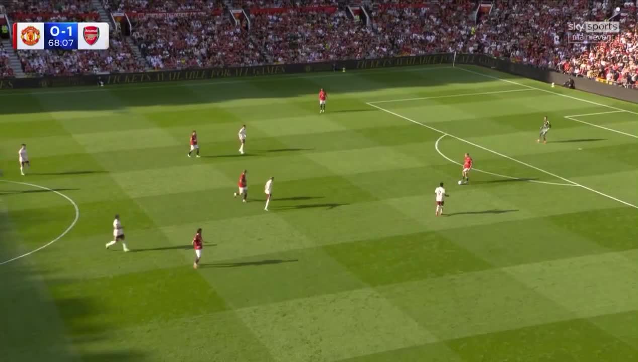 Mbeumo chance against Arsenal 69'
