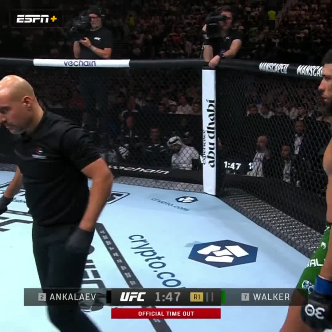 Ankalaev vs. Walker ends in No Contest after illegal knee