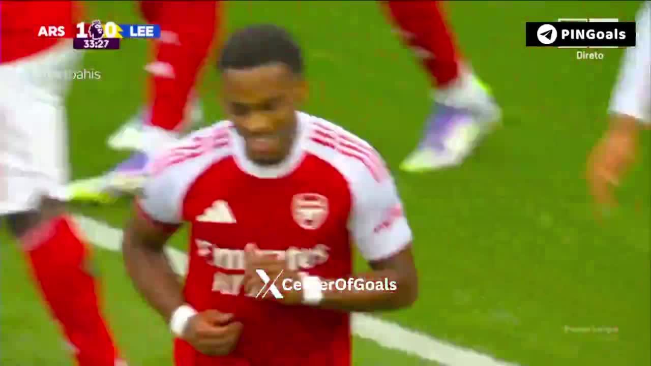 Arsenal [1] - 0 Leeds United - J. Timber 34'