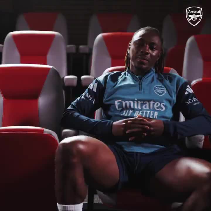 Ian Wright surprises Ebere with a personal message from an Arsena