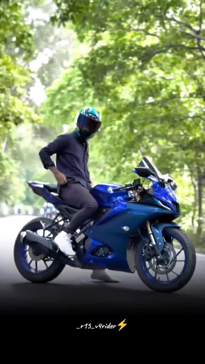 _r15_v4rider-12-07-2025-0009
