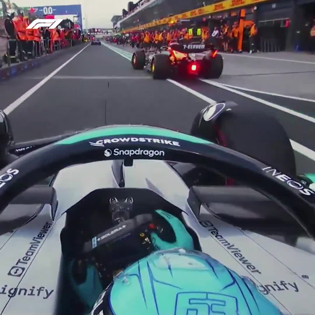 Russell & Piastri Near Miss in the Pit Lane