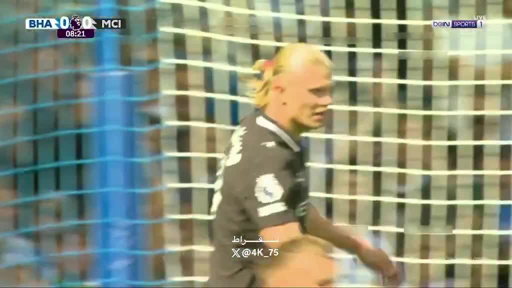 Haaland chance against  Brighton 9'