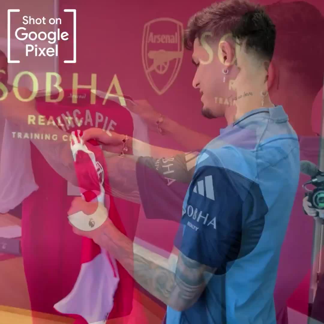 A first look in the famous red and white