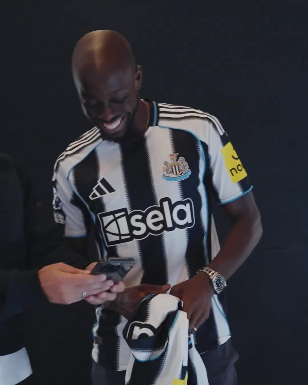 Former Newcastle striker Papiss Cisse sent a message to Yoane Wissa when he signed for the club