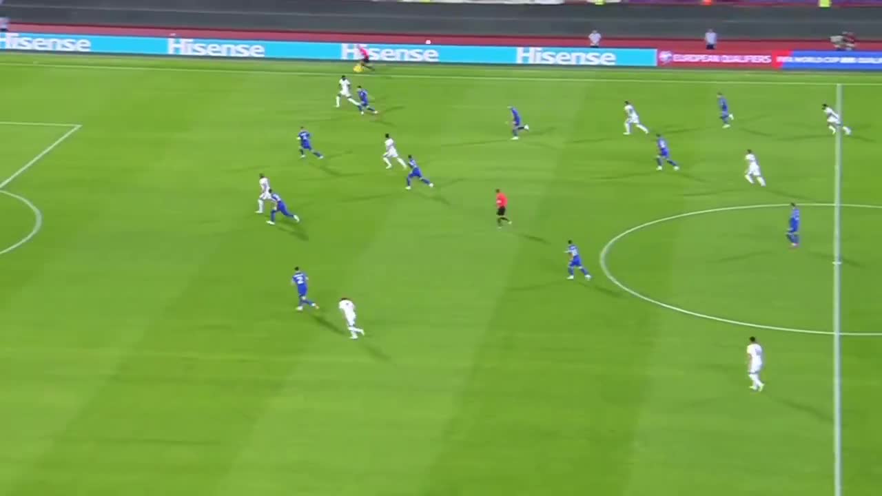 Madueke vs Serbia