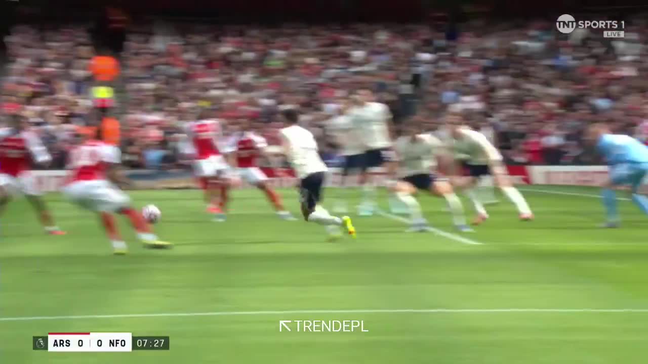 Merino  chance against  Nottingham Forest 7'