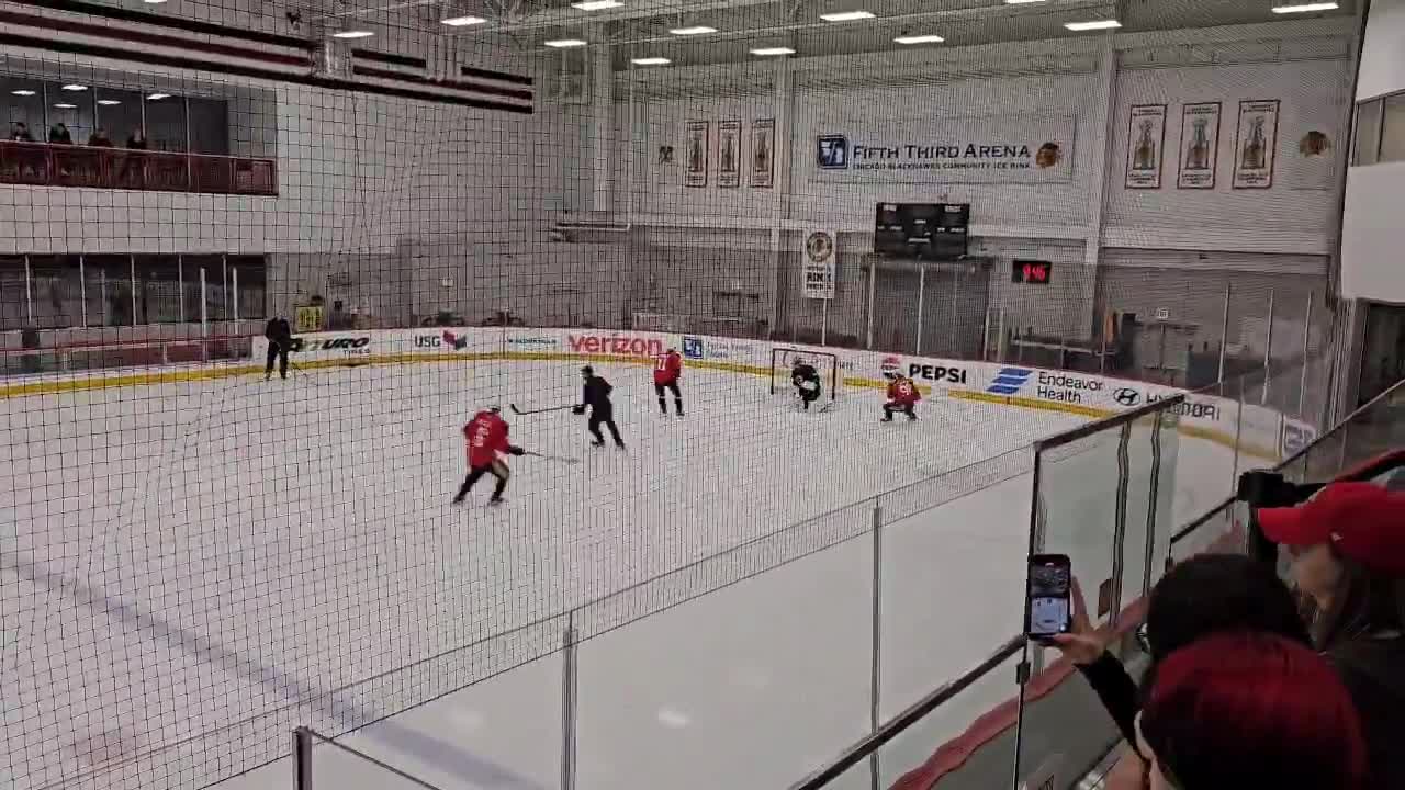 𝘪𝘵’𝘴 𝘫𝘶𝘴𝘵 𝘵𝘳𝘢𝘪𝘯𝘪𝘯𝘨 𝘤𝘢𝘮𝘱 but Connor Bedard looks like he’s moving 𝙙𝙞𝙛𝙛𝙚𝙧𝙚𝙣𝙩