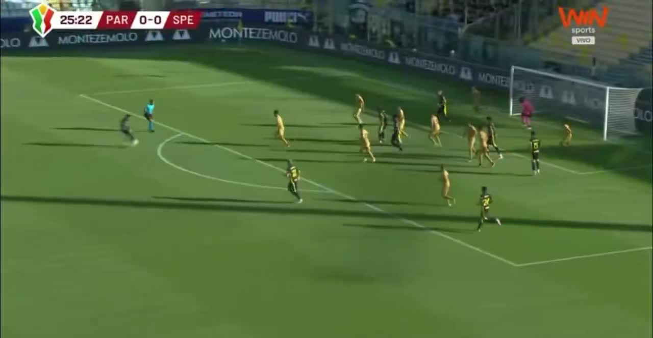 Parma 1-0 Spezia - Sascha Britschgi 26'