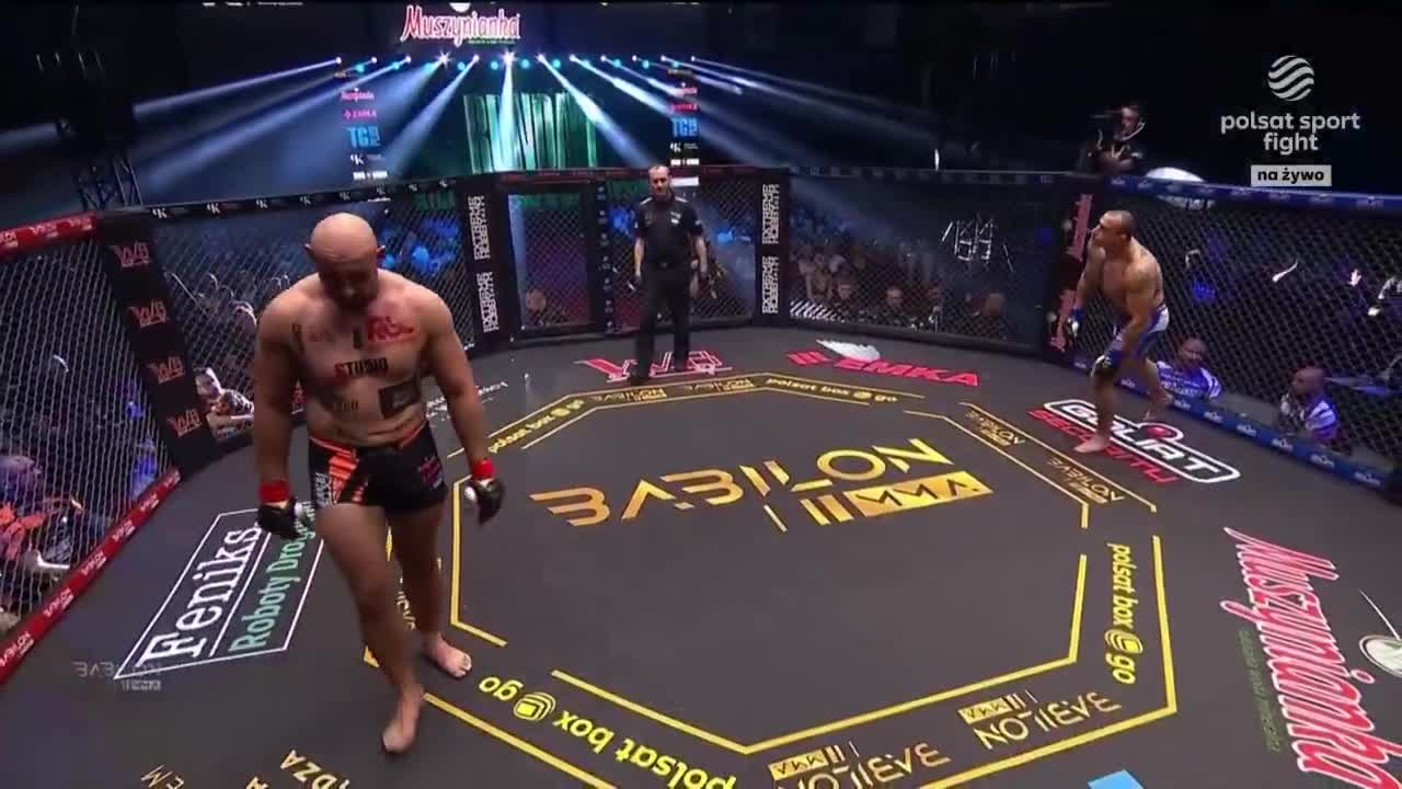 [SPOILER] Fighter kneels and submits, match ends in just a few seconds - Babilon MMA 54