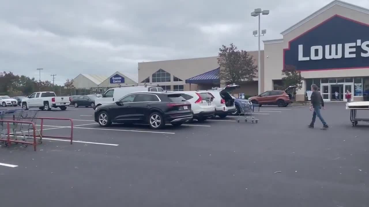 Undercover cop vs shoplifters