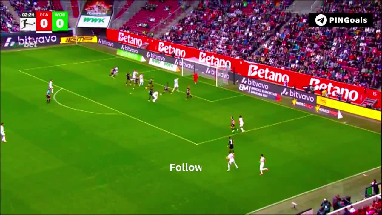 Augsburg 1 - 0 Wolfsburg - Noahkai Banks 3'