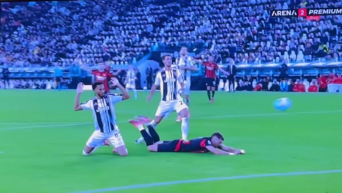 Luka Modrić’s precise pass to a teammate