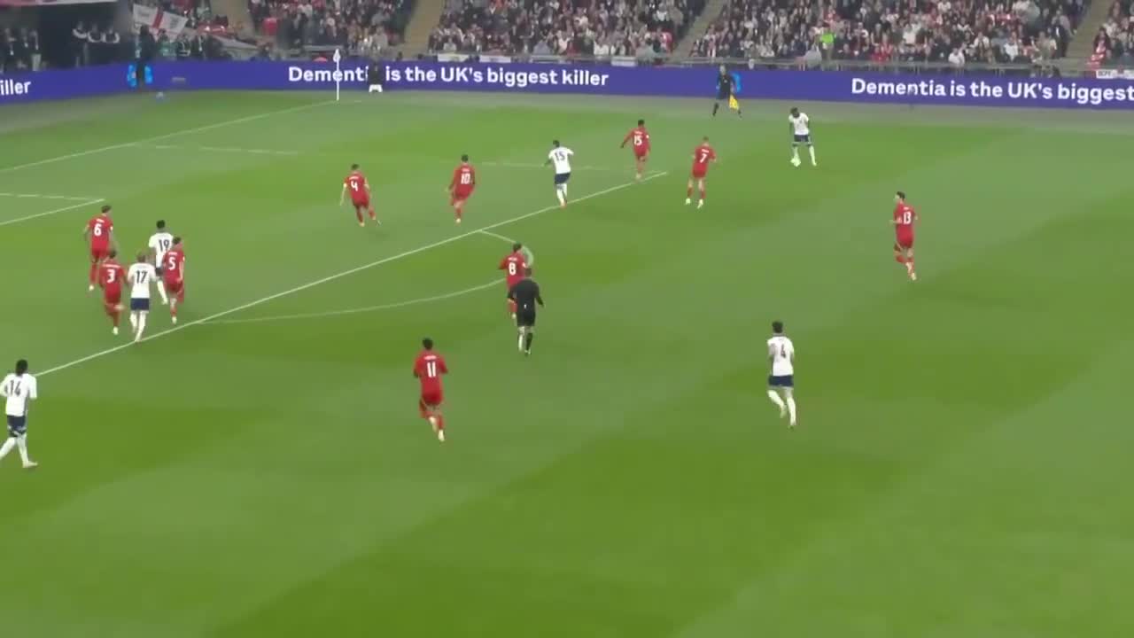Bukayo Saka vs Wales