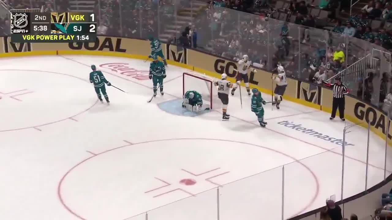 Tic-tac-toe passing from Vegas' PP sets up Dorofeyev's league leading 4th goal of the season