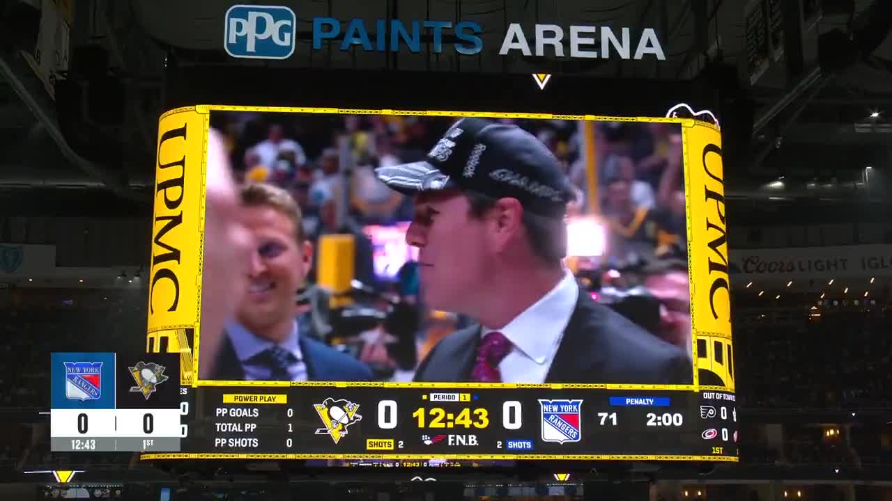 Mike Sullivan gets emotional after his tribute video and a standing ovation from fans in Pittsburgh