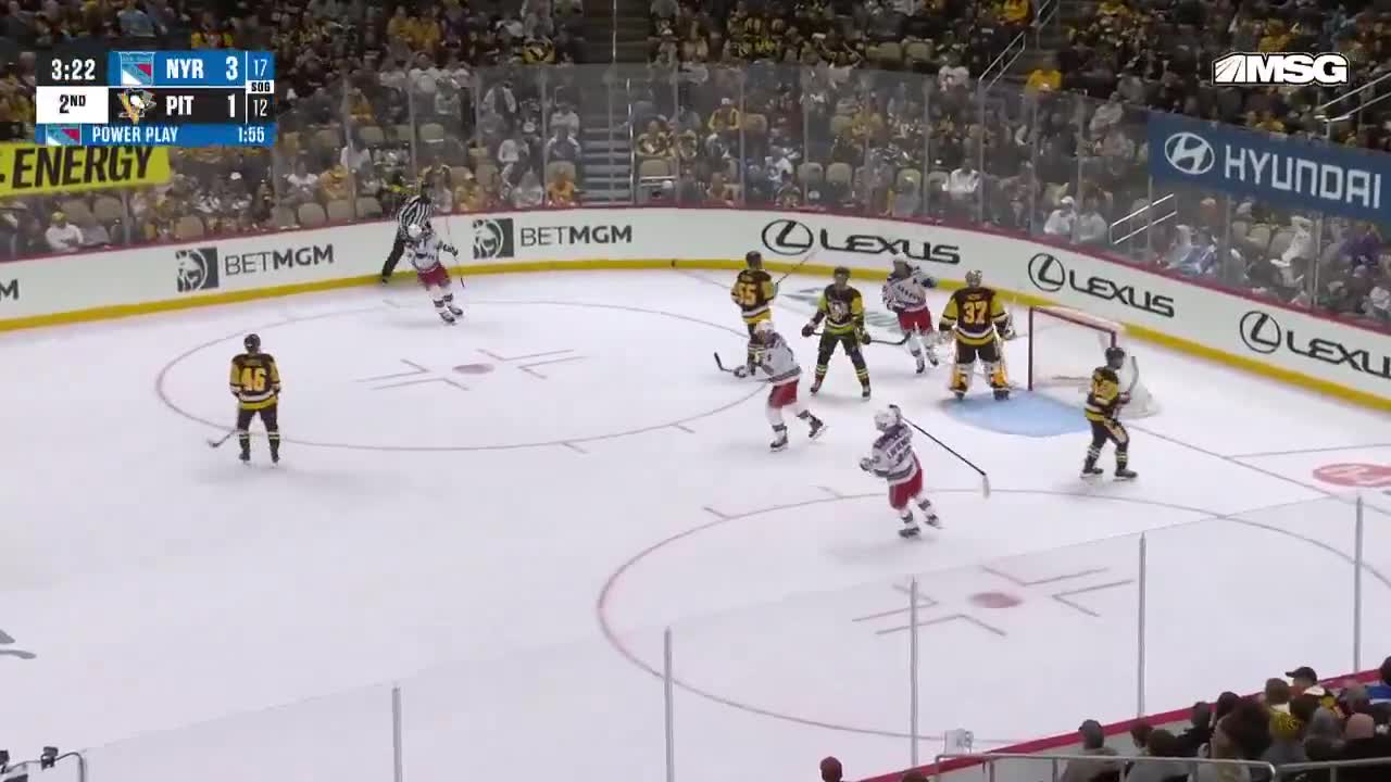 Adam Fox gets his second of the night and the Rangers have their 4th goal after being shutout by Pittsburgh 4 days ago