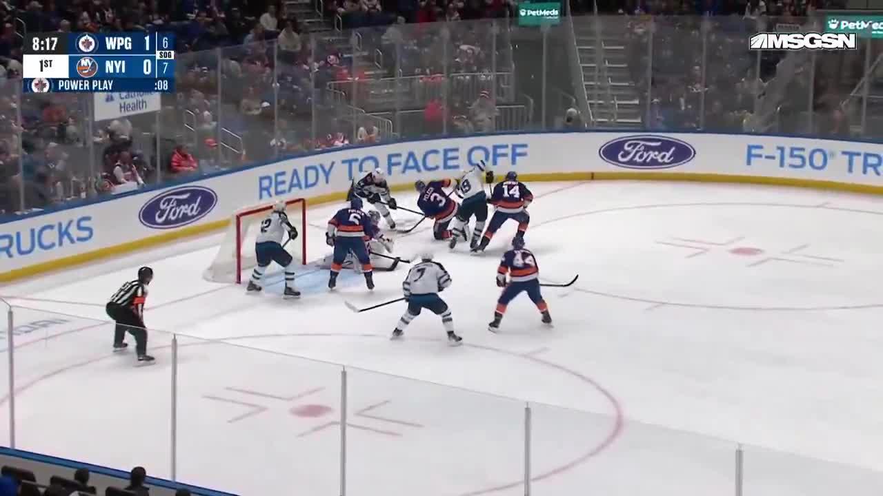 Jonathan Toews has his first NHL point since April of 2023
