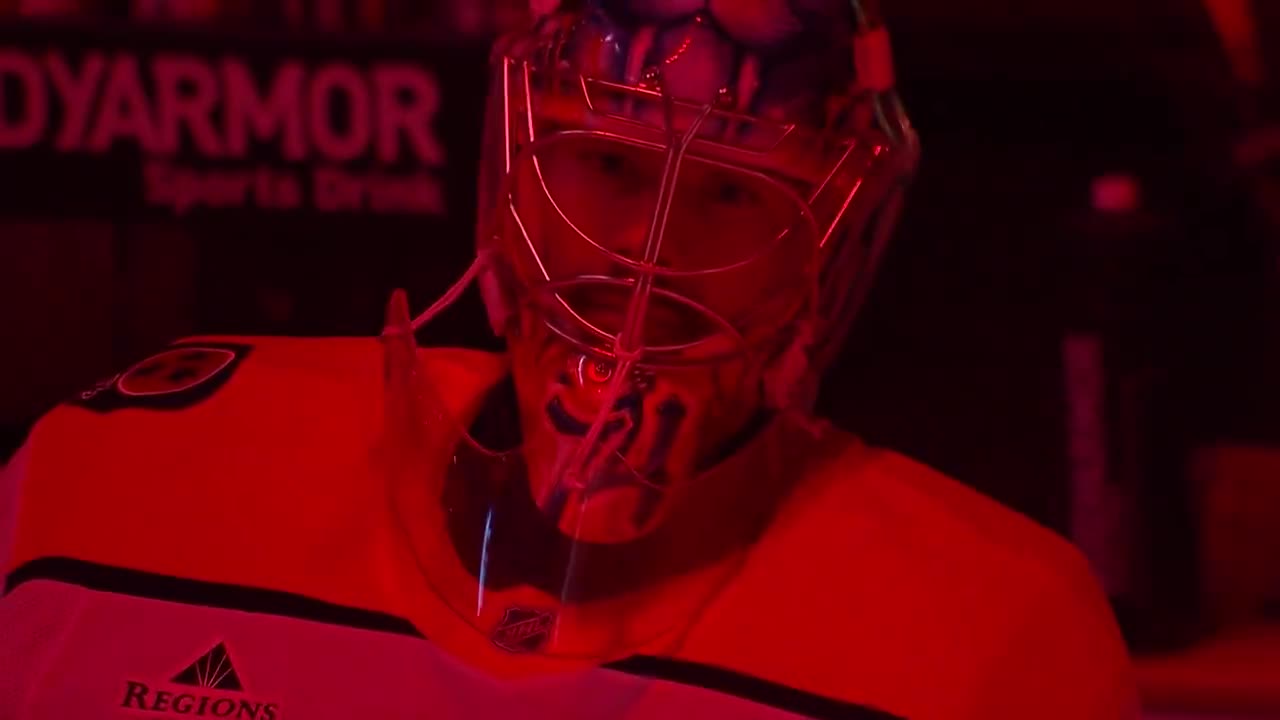 The Sens skated through the Preds crease for their home opener intros and Juuse Saros was not having it