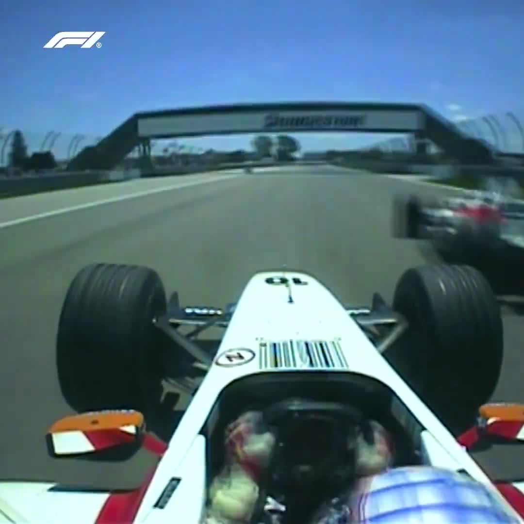 The final overtake secured Sato’s only F1 podium in his career – USGP 2004