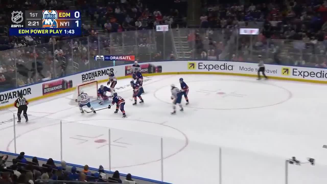 Leon and Connor give and go for the goal!