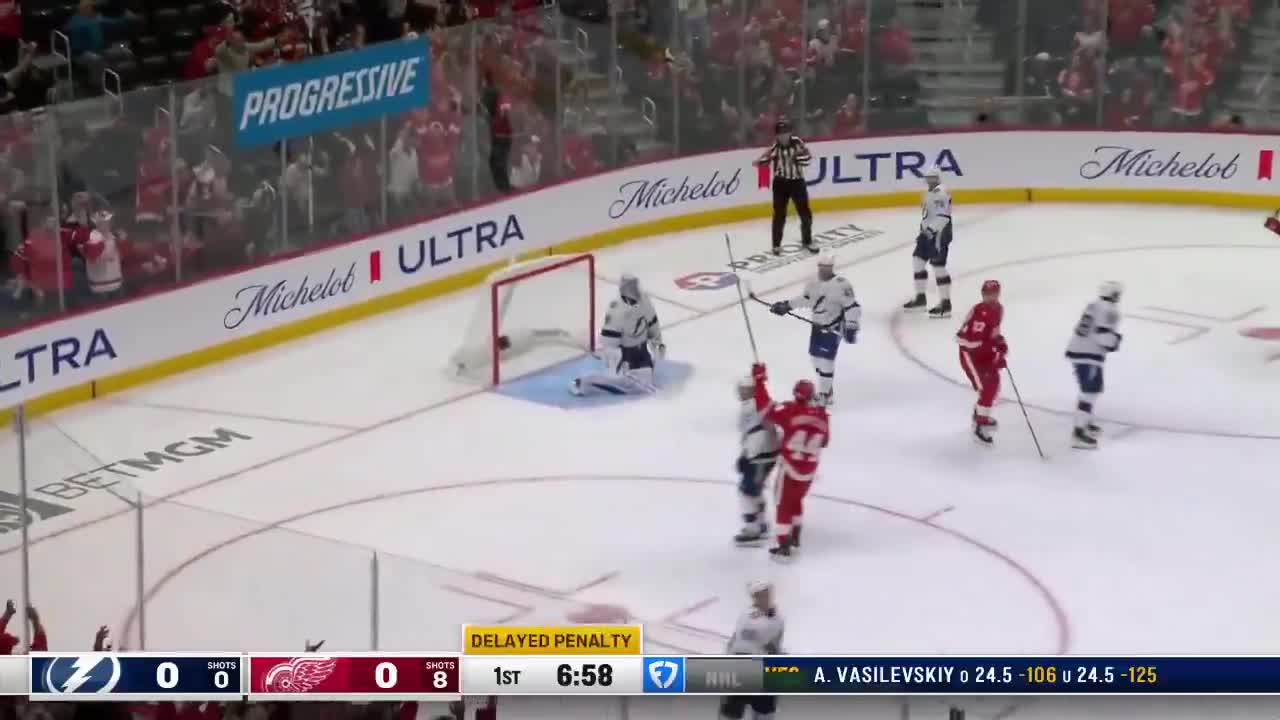 Axel Sandin Pellikka gets his 1st NHL goal!