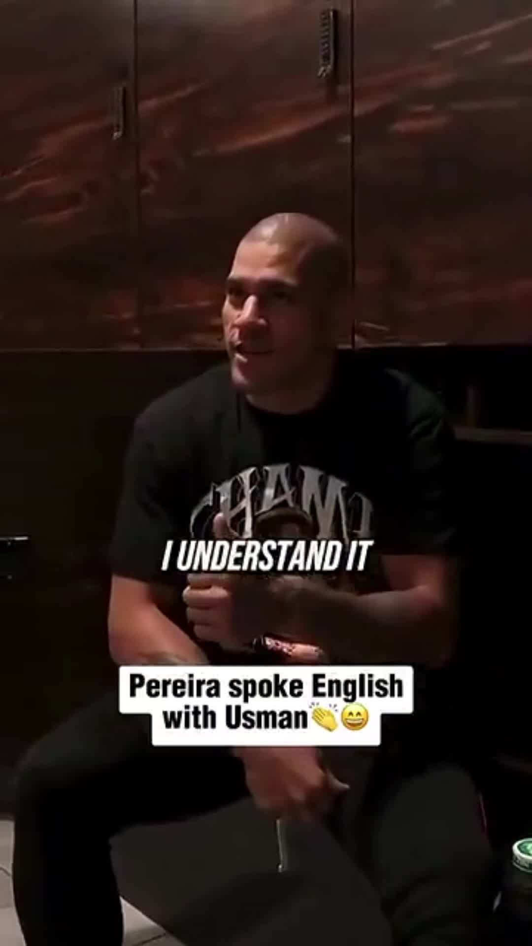 that time Alex Pereira got caught speaking English (2)